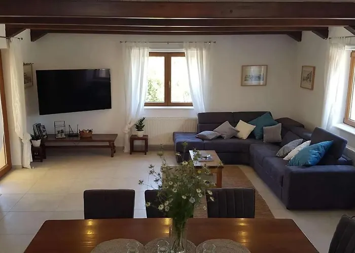 Amber Villa
