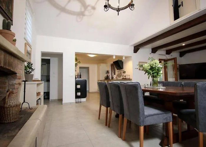 Amber Villa Supetar