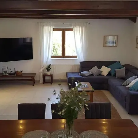 Amber Villa